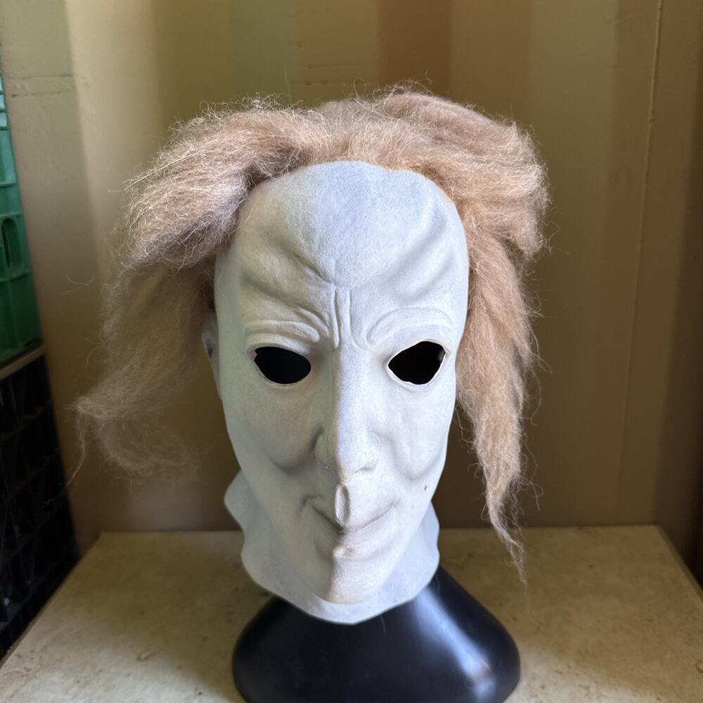 Michael Myers’s Halloween Mask Spirit